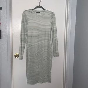 Medium Long Sleeve Body con dress